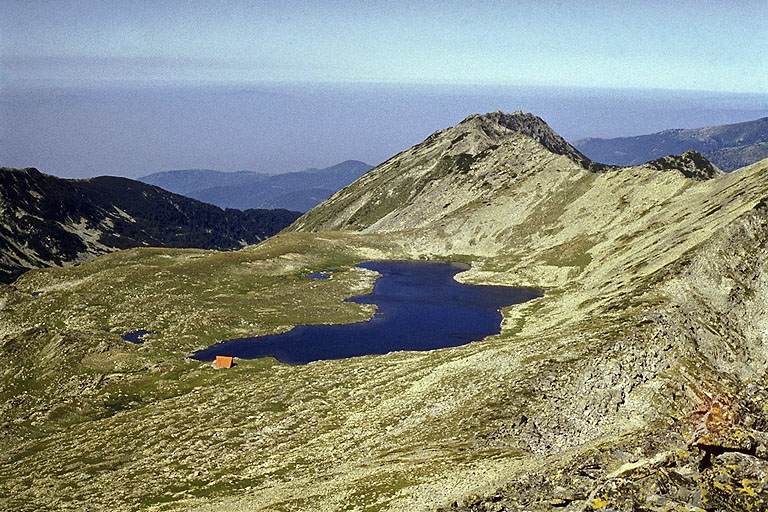 Temn jezero s Dvho dvora - vt formt