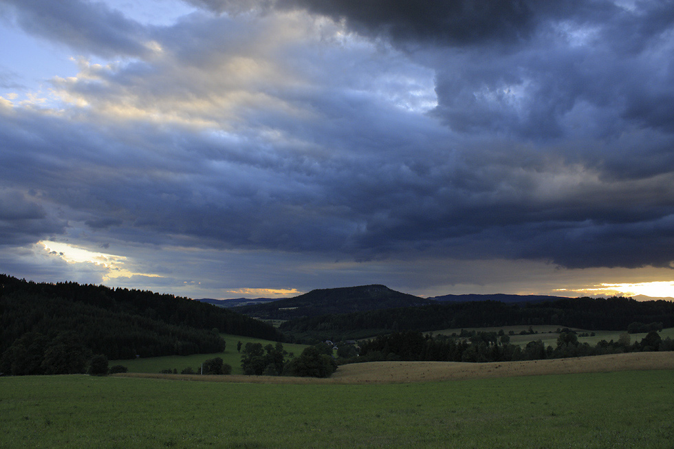 Nebe nad Ostaem - vt formt