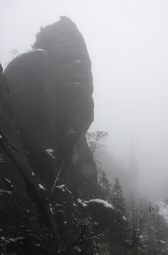 Mlha ve skalách - větší formát
