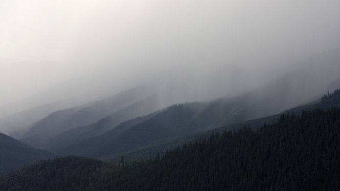 Rainy mountains - smaller format