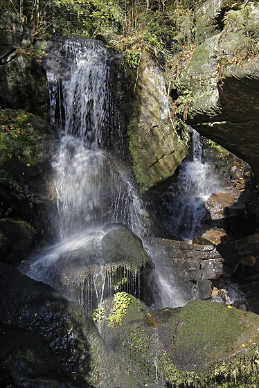 Lichtenhainer Wasserfall - men formt