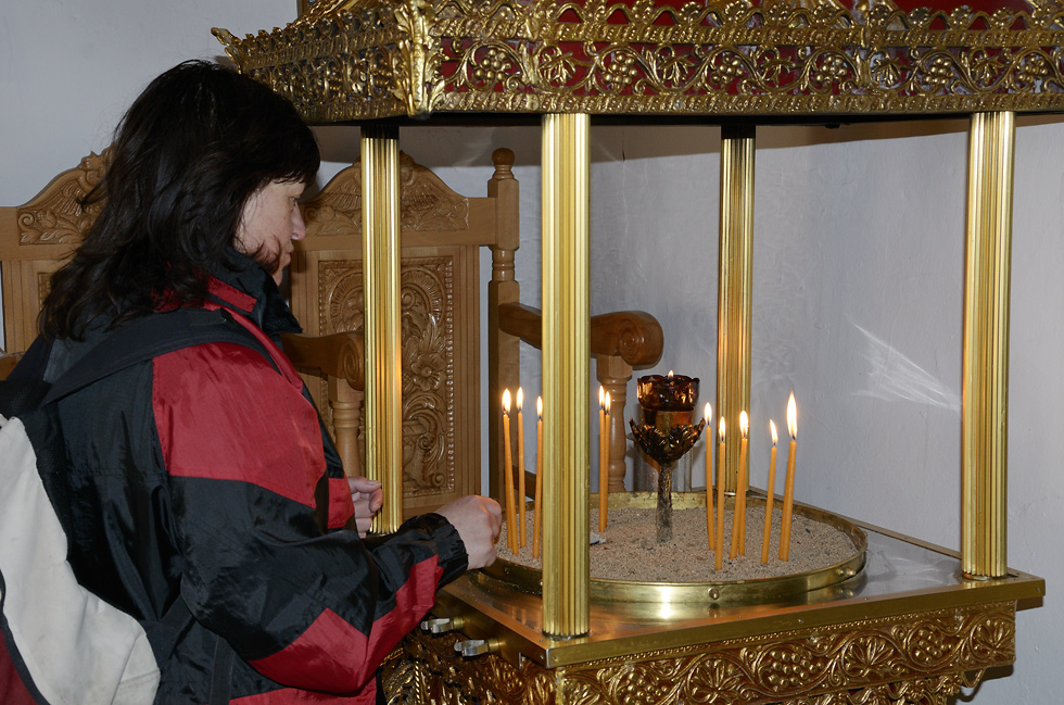 Candle offering - larger format