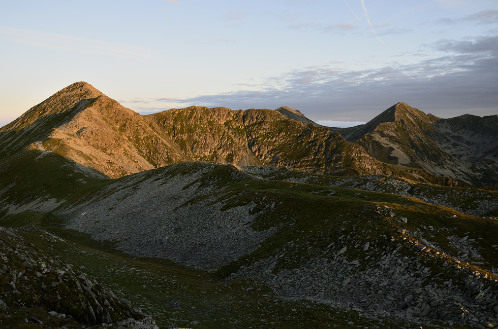 Gold-plated mountains - larger format