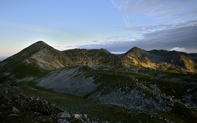 The main ridge - smaller format
