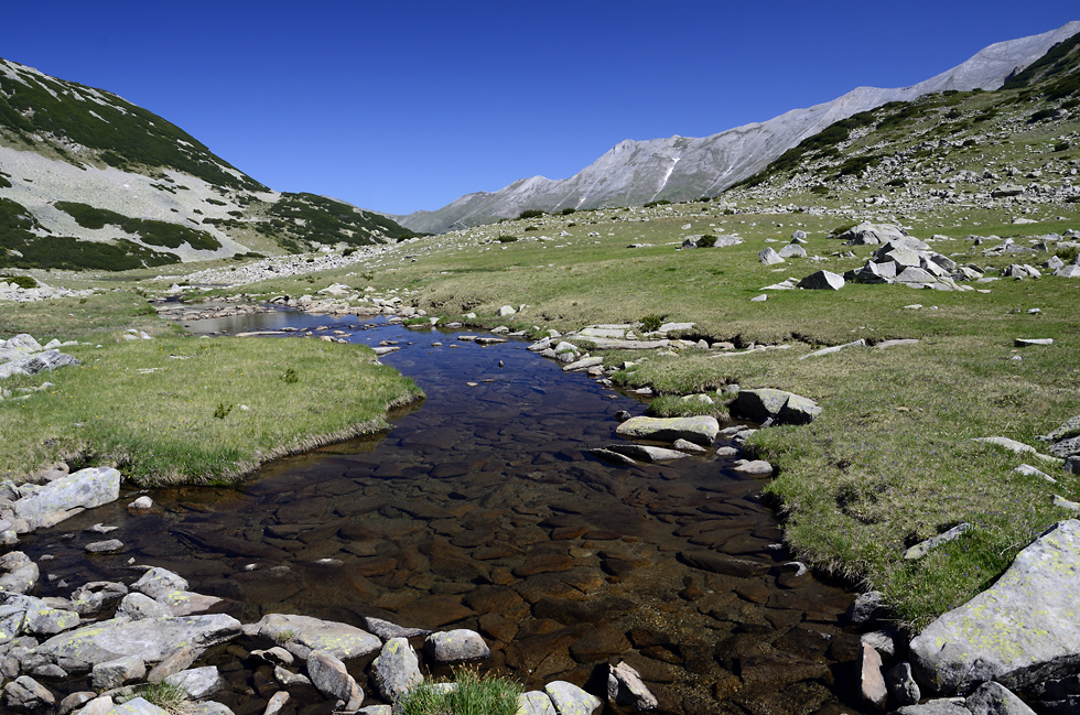 Under the "Vlachinski Lake" - larger format
