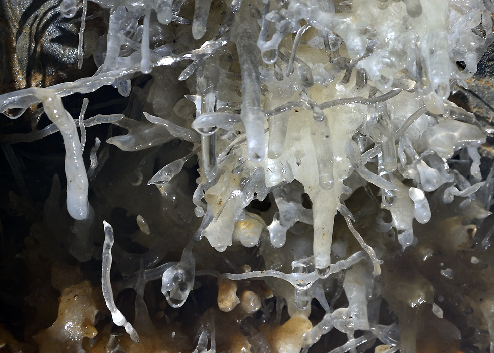 Helictites - larger format
