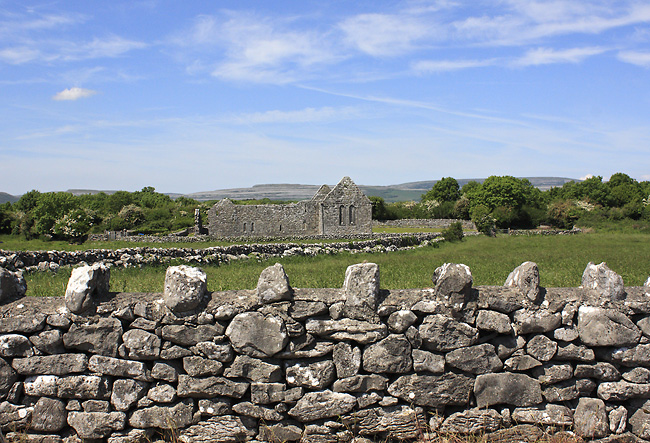 O`Heynes Abbey - men formt