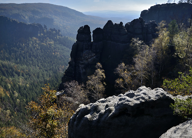 In "Affensteine" - smaller format
