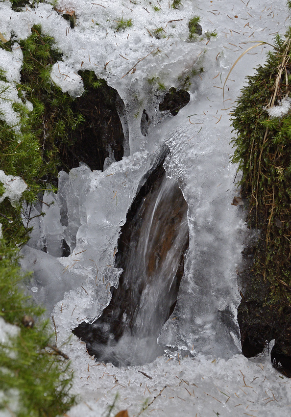 Ice window - larger format