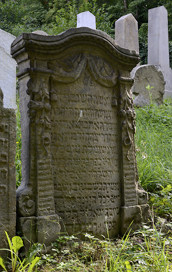 Jewish cemetery in "amberk" - smaller format