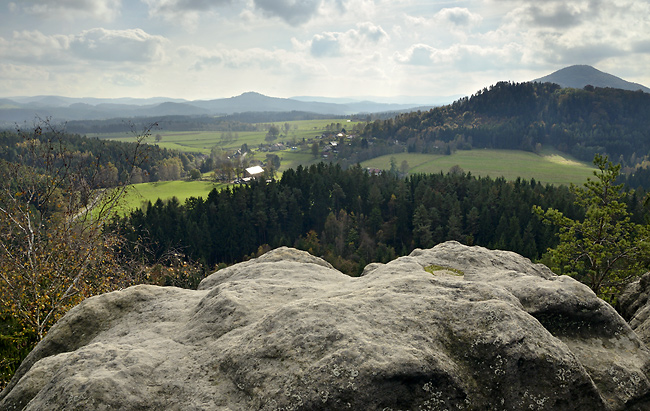 On "auntejn" - smaller format