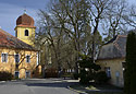 Cloister - main link