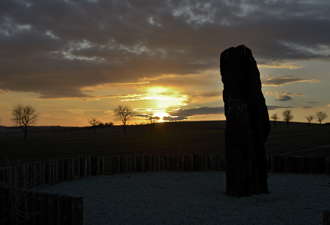 Menhir - men formt