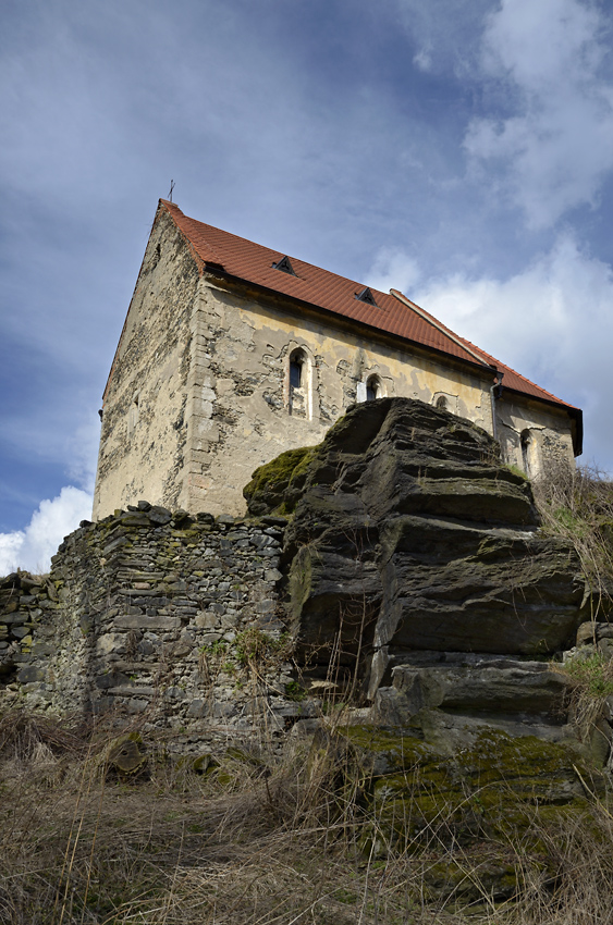 Kostel odspodu - vt formt