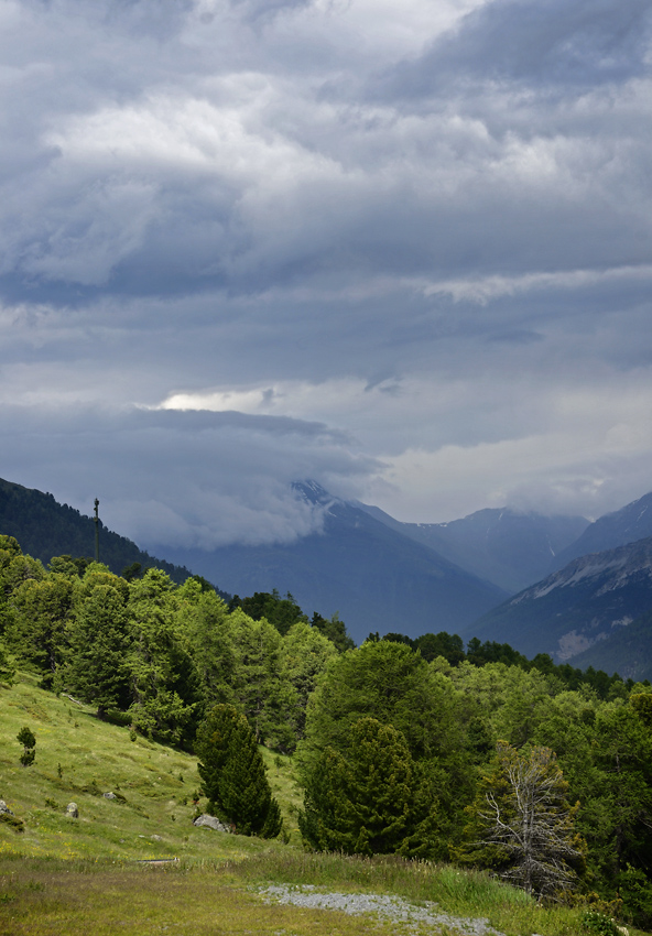 Mraky nad horami - vt formt