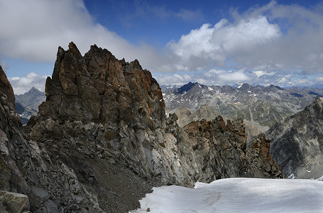 Rocky pillar - smaller format