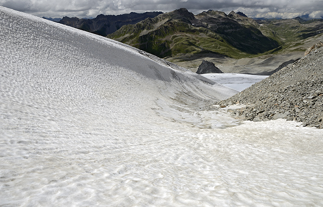 Under "Piz Kesch" - smaller format