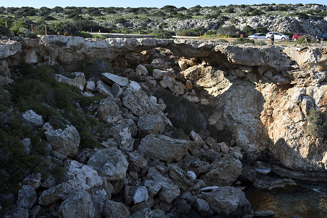 Rocky bridge - smaller format