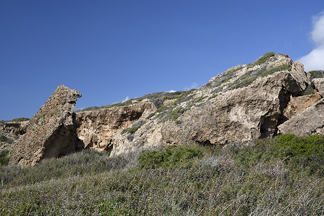 Crumbling walls - smaller format