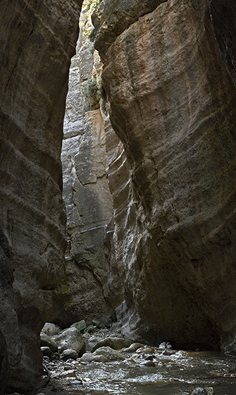 In the gorge - smaller format