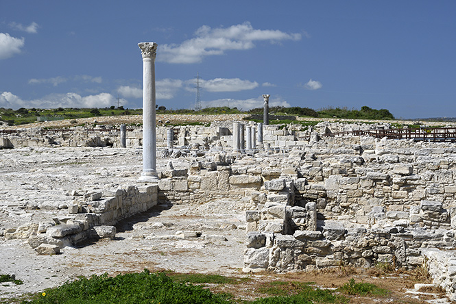 Stoa - smaller format