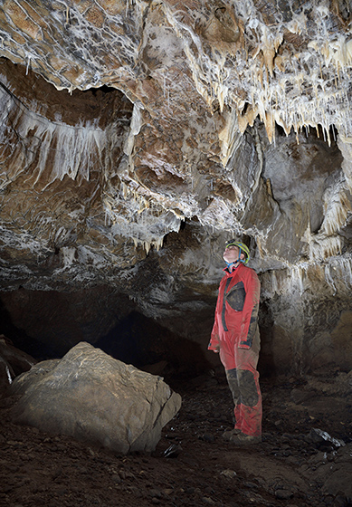 In the "New Ochoz Cave" - smaller format