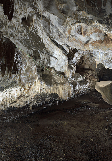 In the "New Ochoz Cave" - smaller format