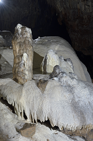 In the "Old Ochoz Cave" - smaller format