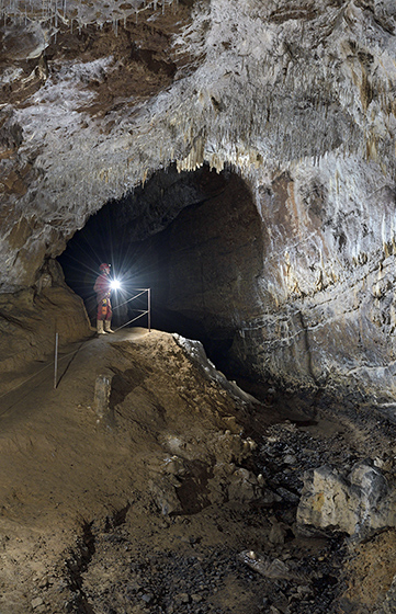 In the "Old Ochoz Cave" - smaller format