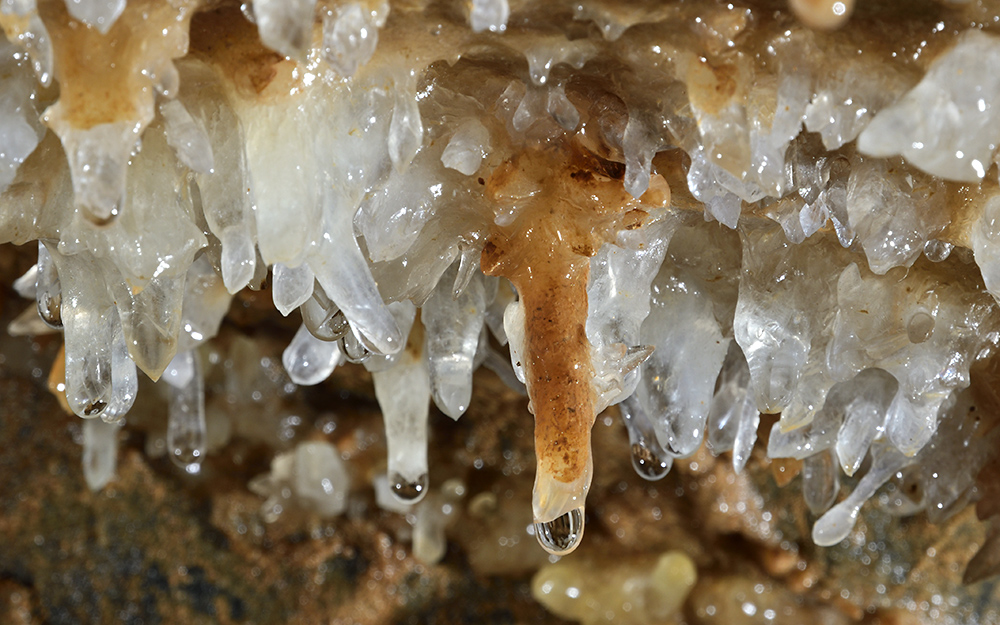 Helictites - larger format