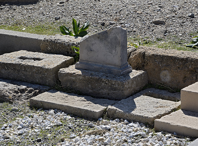Itanos - cemetery - smaller format