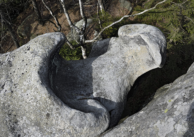 Bývalá skalní mísa - menší formát