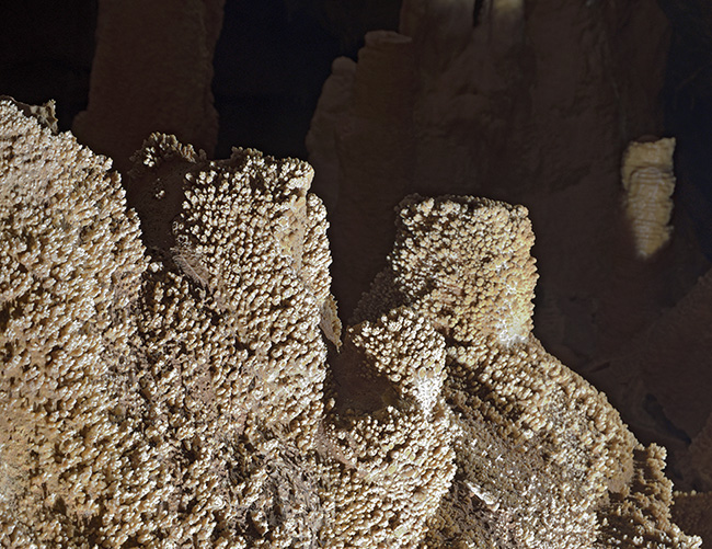 Jeskynn korl - men formt