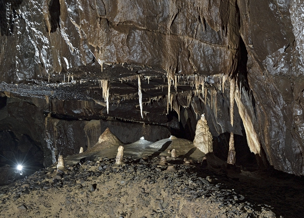 Dripstone corner - larger format