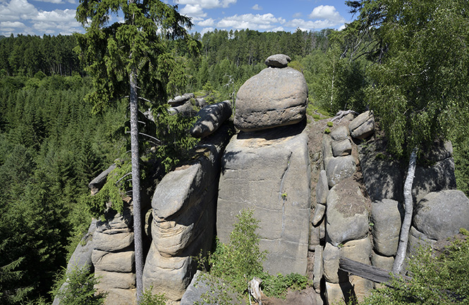 Na skle - men formt