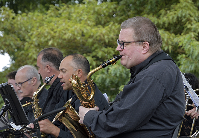 Promendn koncert - men formt