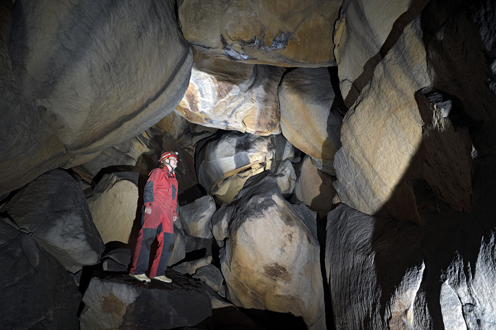 V Teplické jeskyni - větší formát