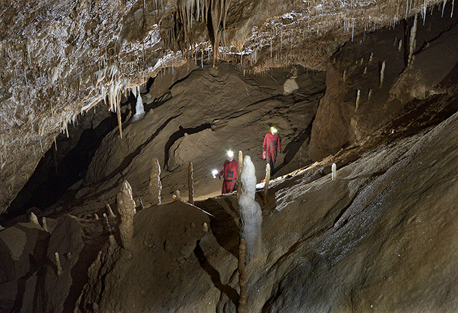 In the "Stalactite Dome" - smaller format
