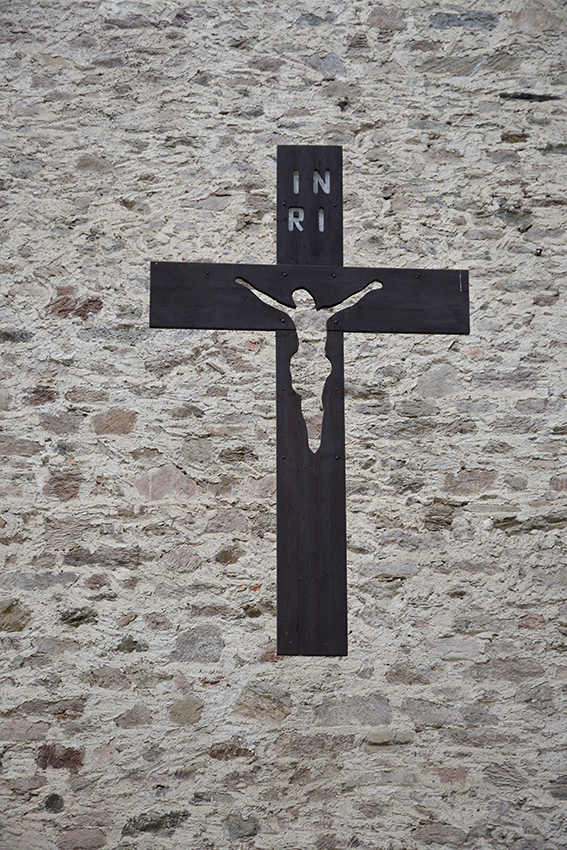 Neratov Cross - larger format