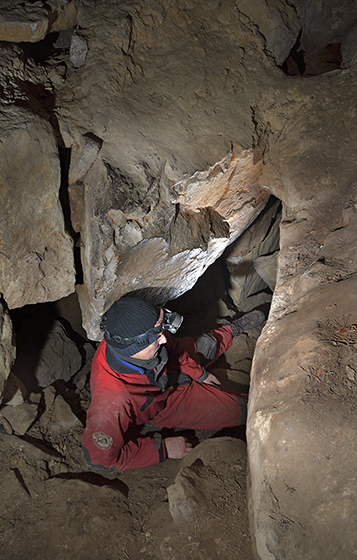 In caves of "Labe Canyon" - smaller format