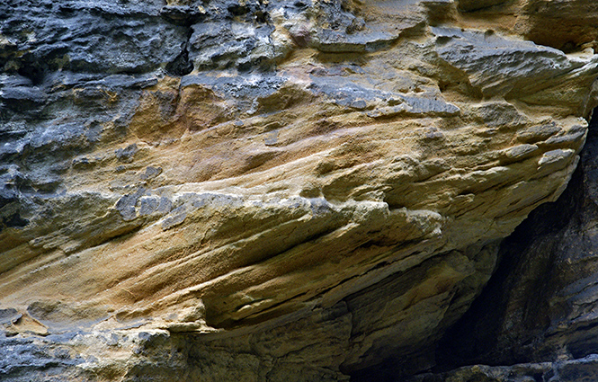 Rocky strangeness - smaller format