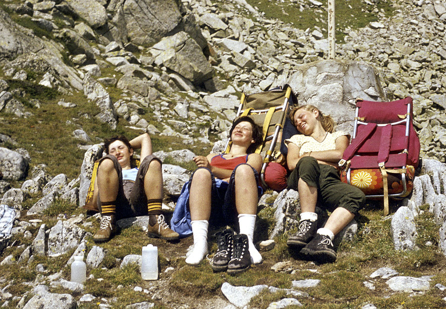 Rest - larger format