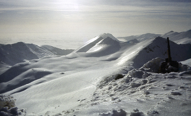 "Dark Lake" plateau - smaller format