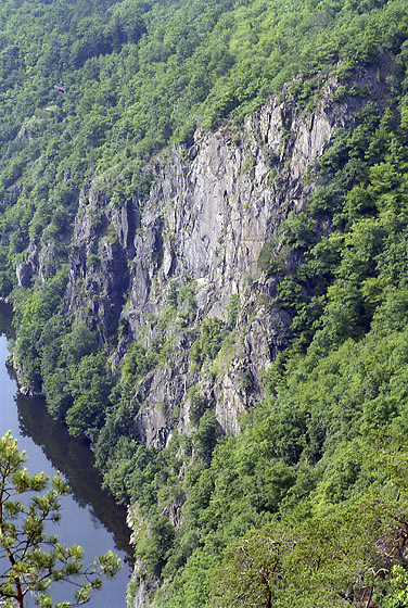 "Maenka" rock - smaller format