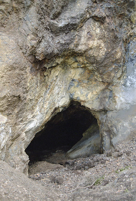 Jeskyňka - větší formát