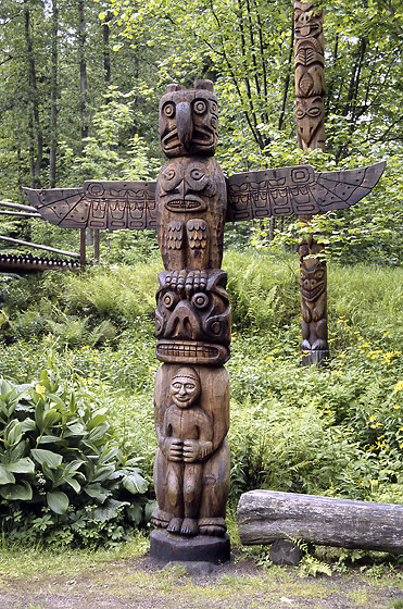 Totem place - smaller format