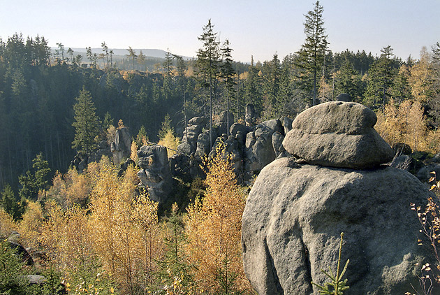 Autumn in rocks - smaller format