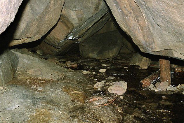 In the "Salamander" cave - smaller format