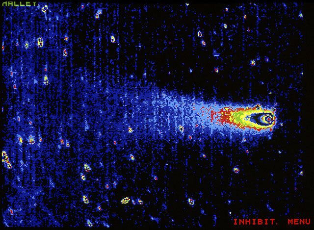 Halleyova kometa - menší formát