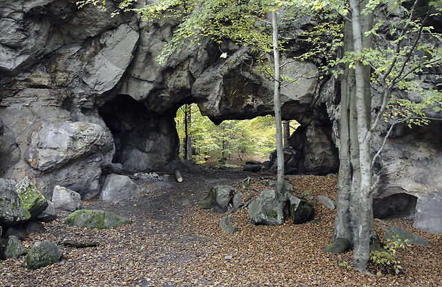 Rocky gate - smaller format